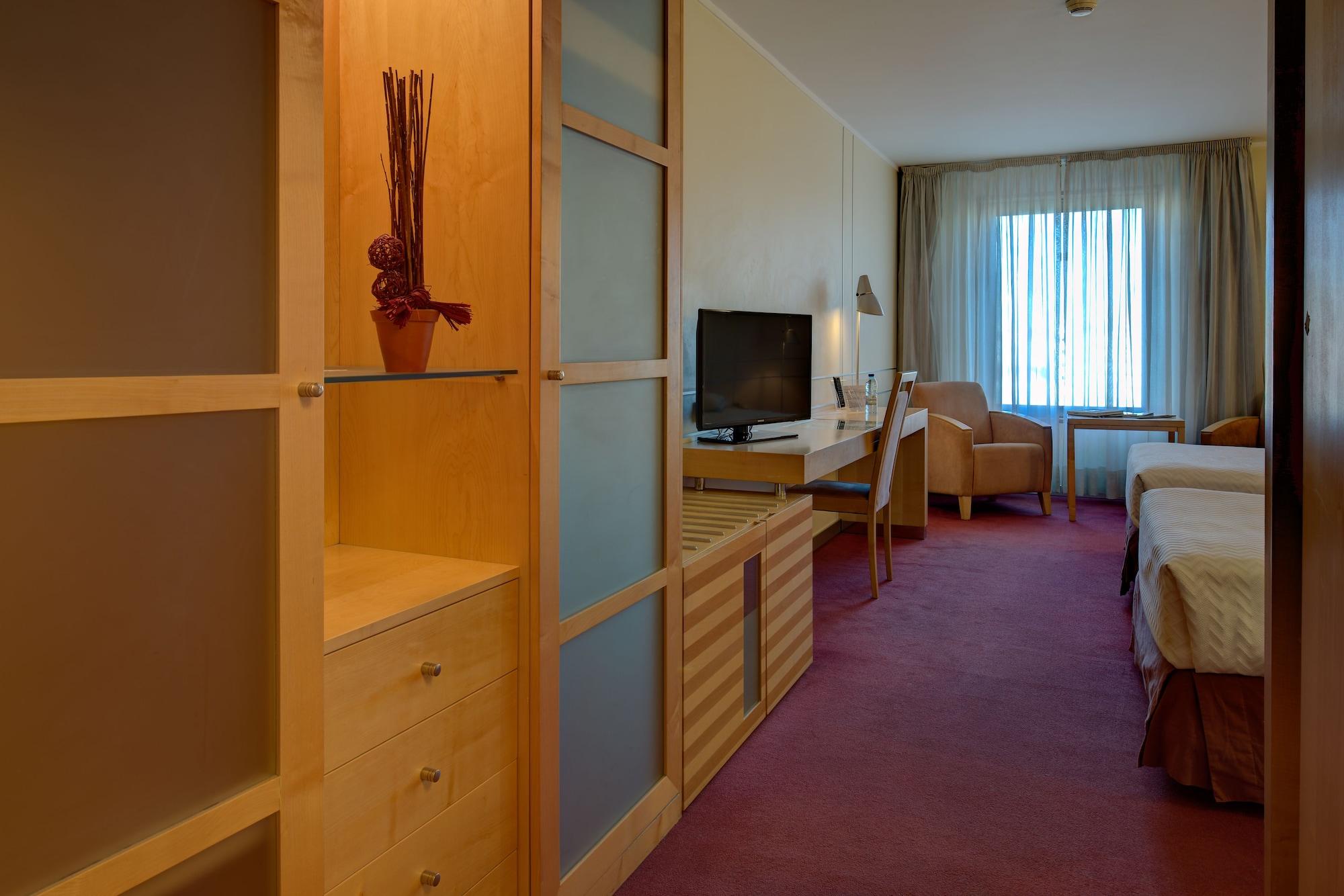 Vip Executive Entrecampos Hotel & Conference Lisboa Екстериор снимка